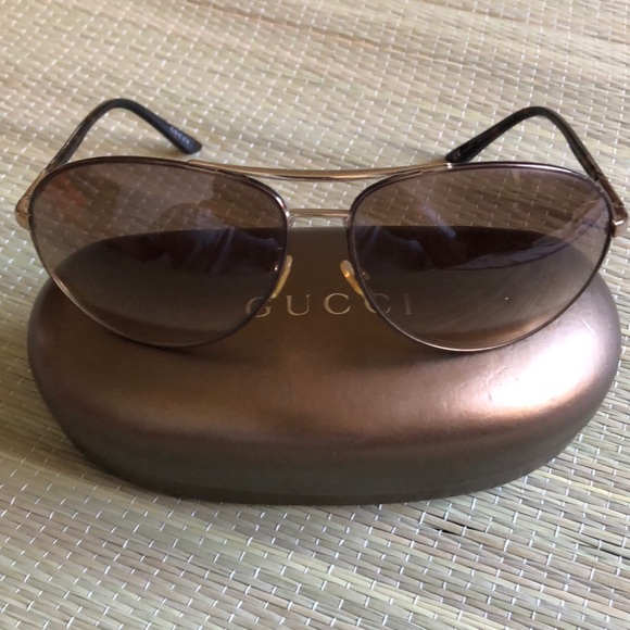 Too many sunglasses SOLD - Picture 5 of 8